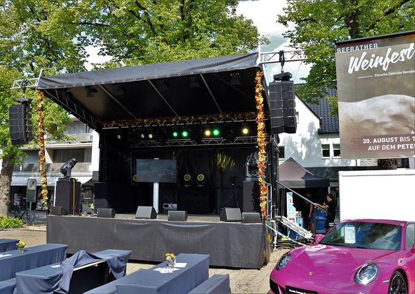 Refrather wine festival stage